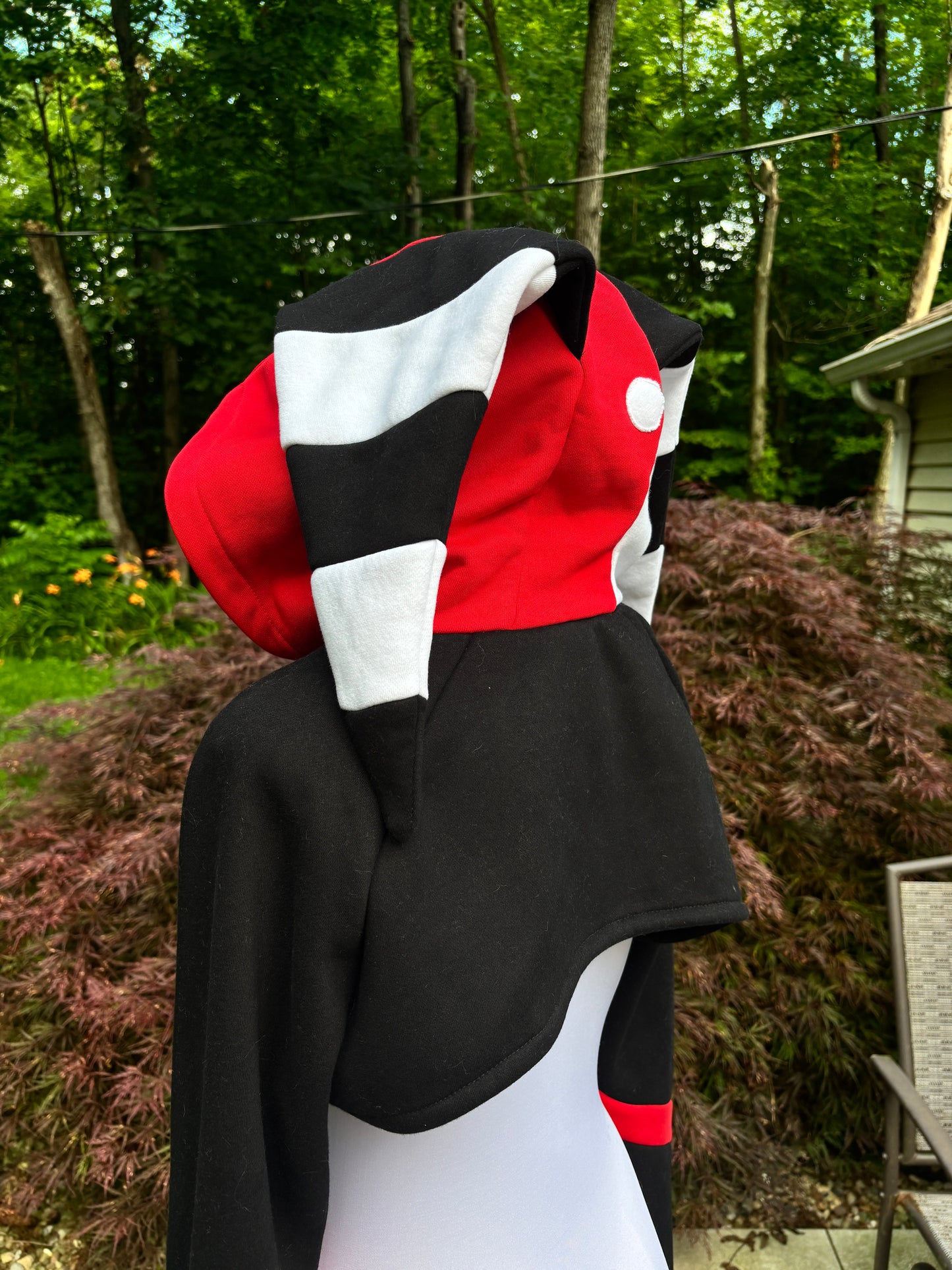 blitzo cosplay easy cosplay rave shrug