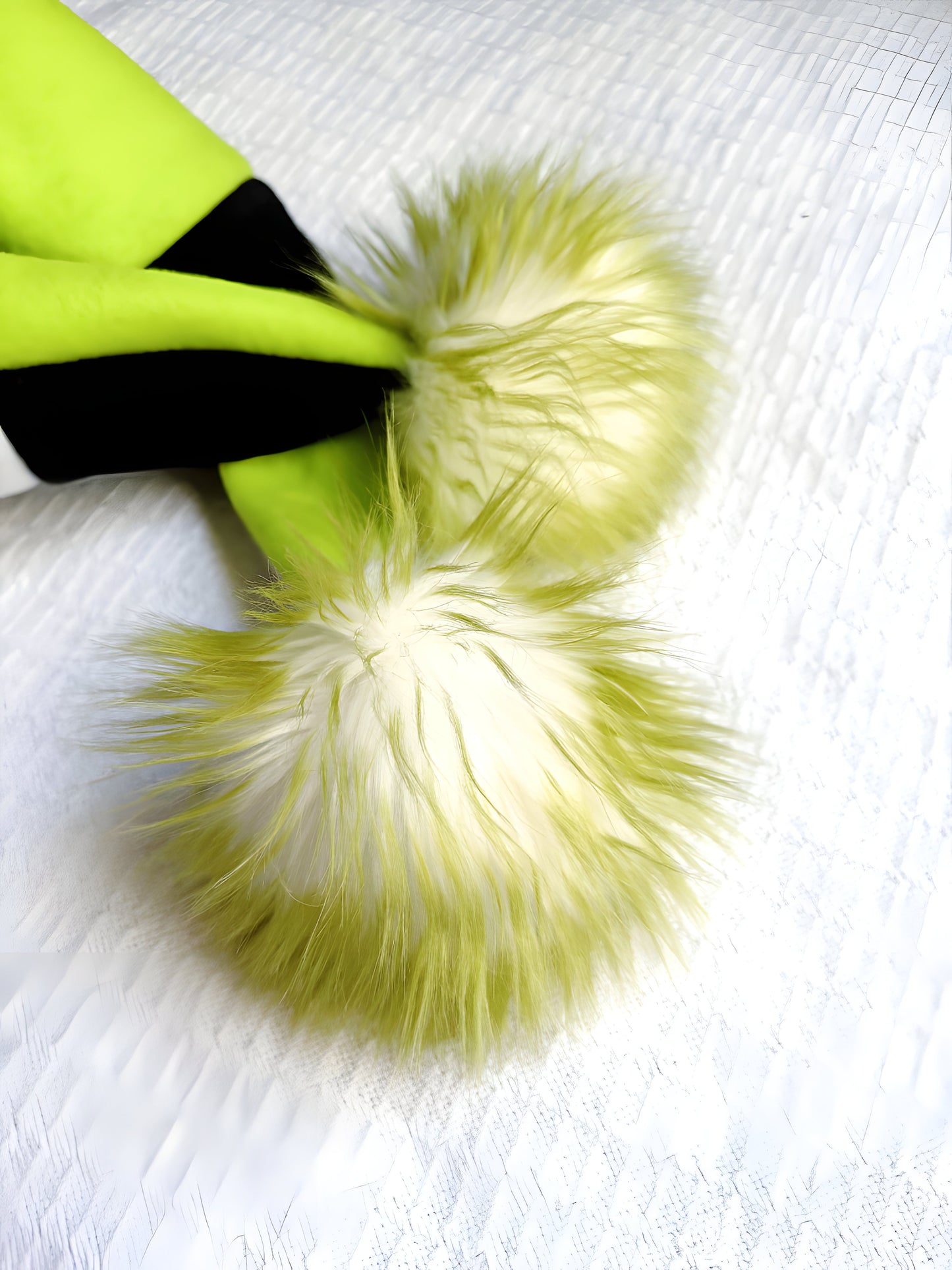 Beetlejuice Faux Fur Pom Green 5"