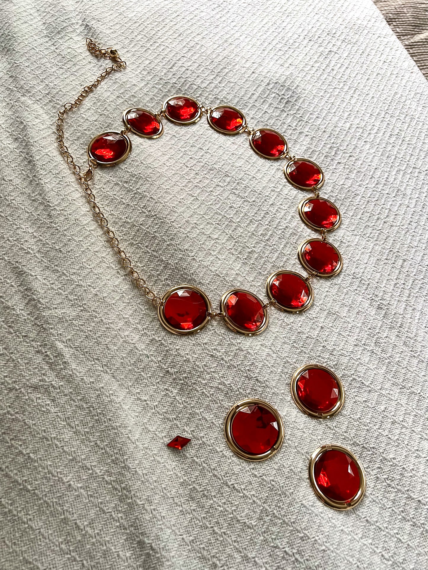 Raven Gem and Belt Set