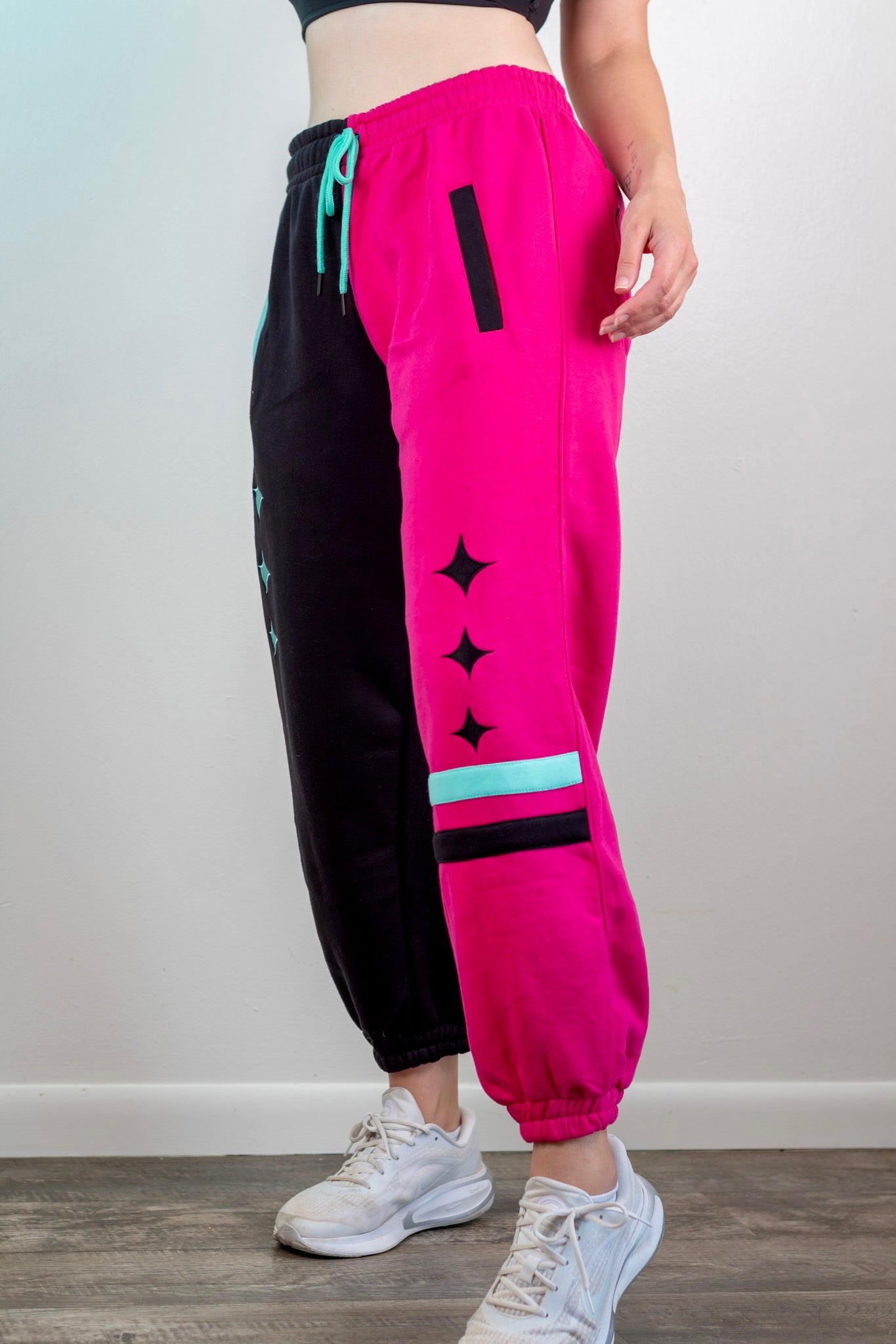 Pre-Order Fizzarolli Sweatpants Pink/Black