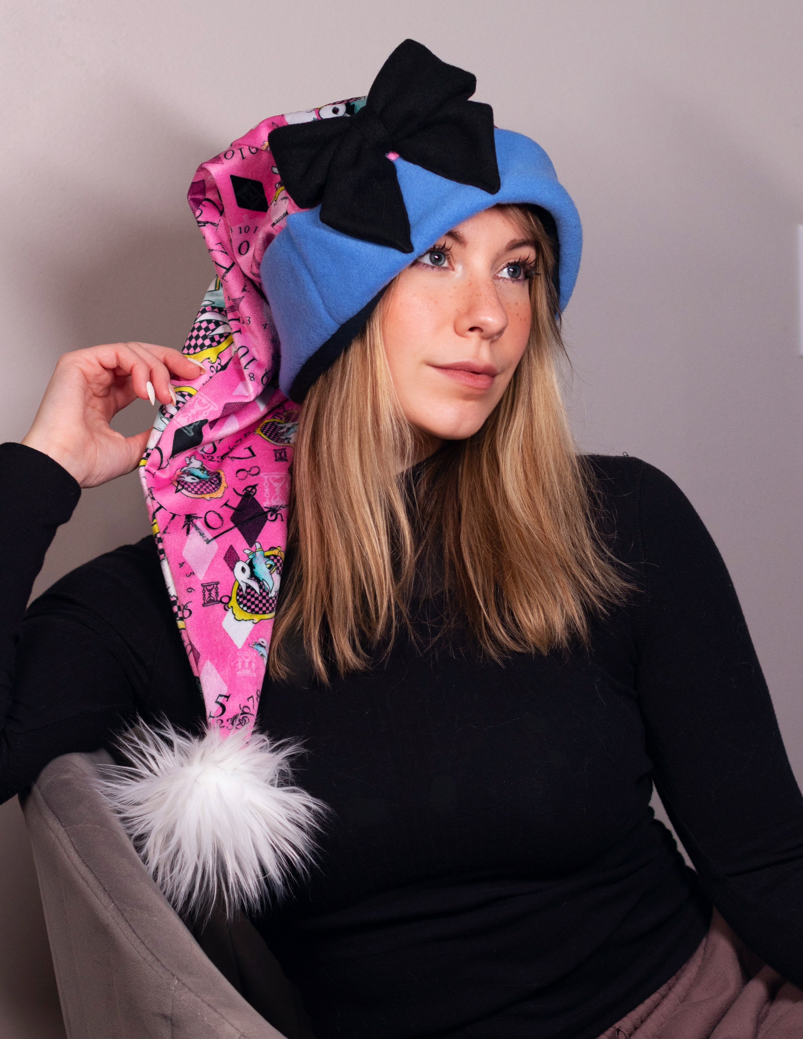 alice auaa 00aw kint cap Alice in Wonderland Christmas Hat 