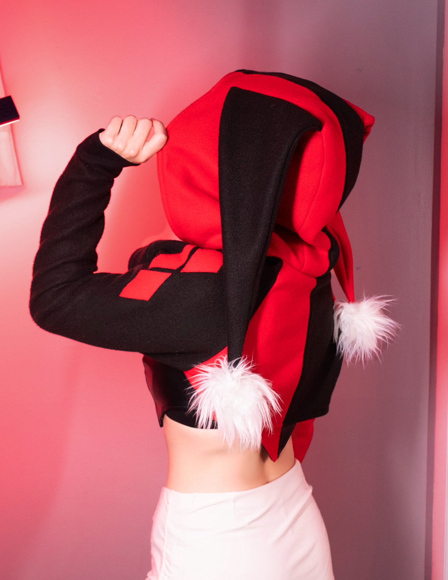 Harley Quinn Cosplay Shrug