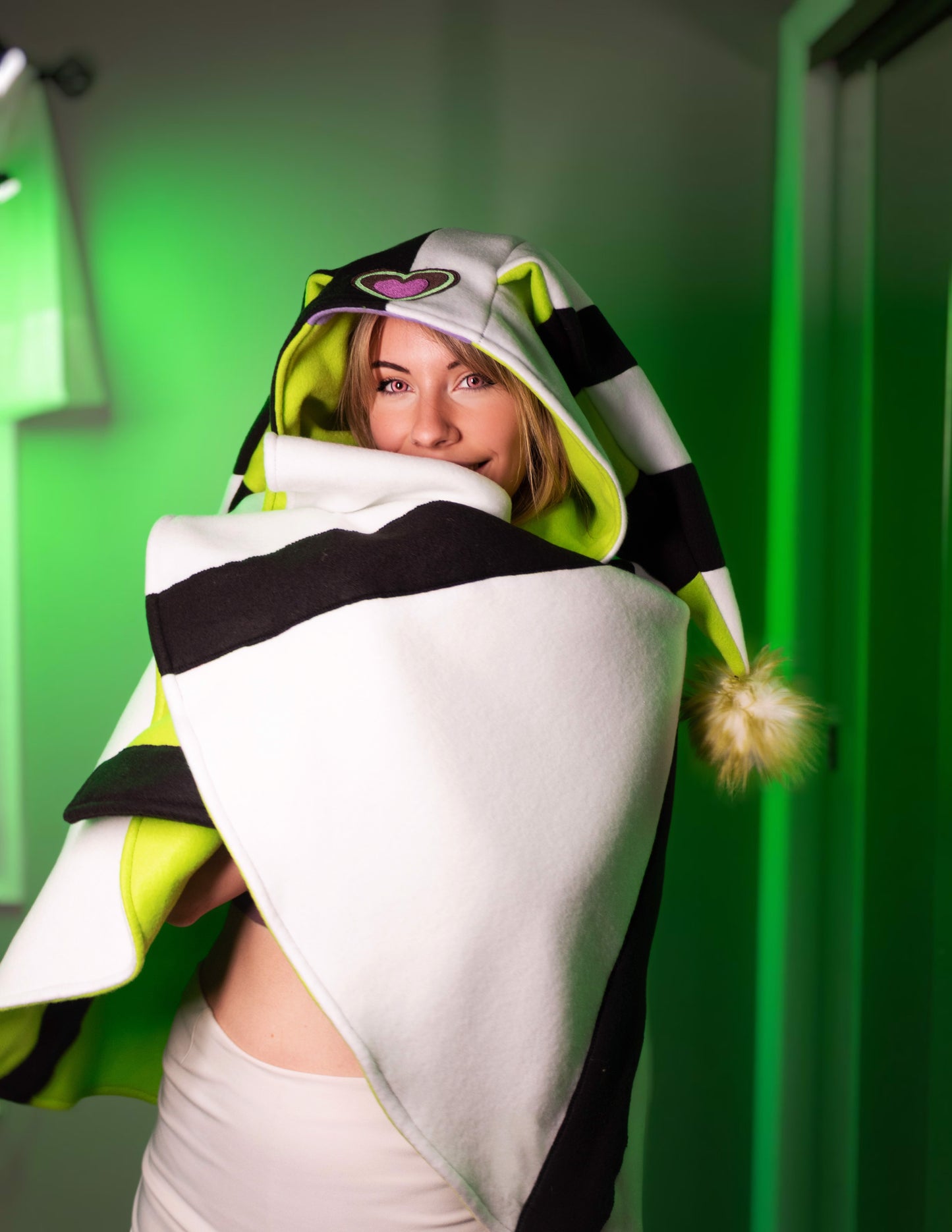 BeetleFizz Hooded Blanket